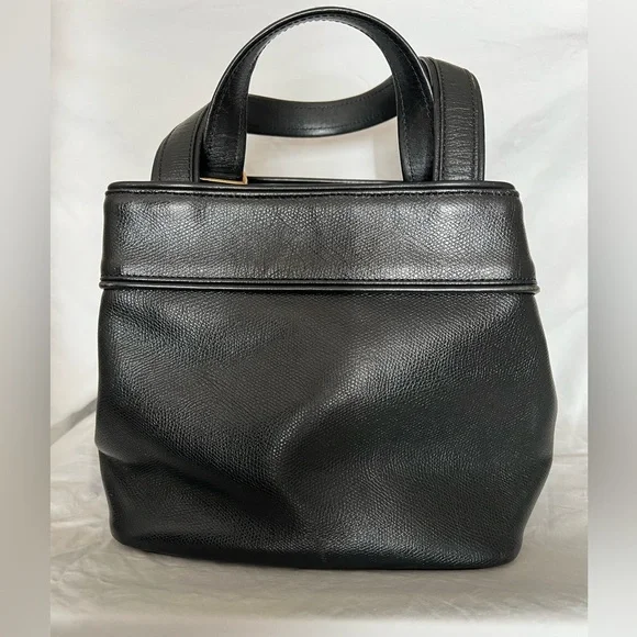 Authentic Vintage Gianni Versace blk leather bag with gold hardware - Picture 2 of 11